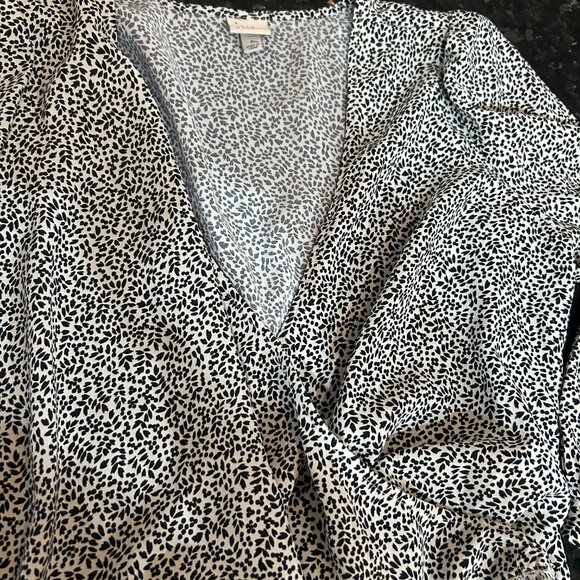 A New Day Dressy Top - Small - Pre-owned Condition - Picture 3 of 7